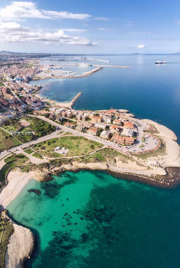 Vila Casa Debby Porto Torres Exteriér fotografie