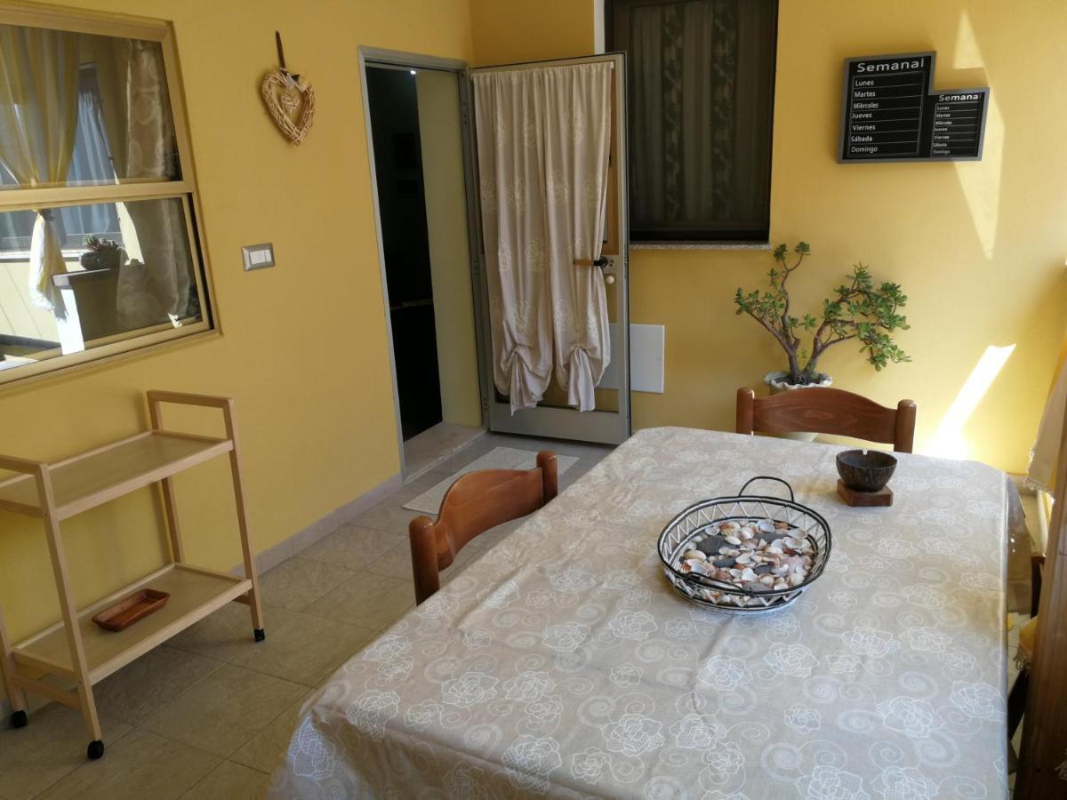 Vila Casa Debby Porto Torres Exteriér fotografie